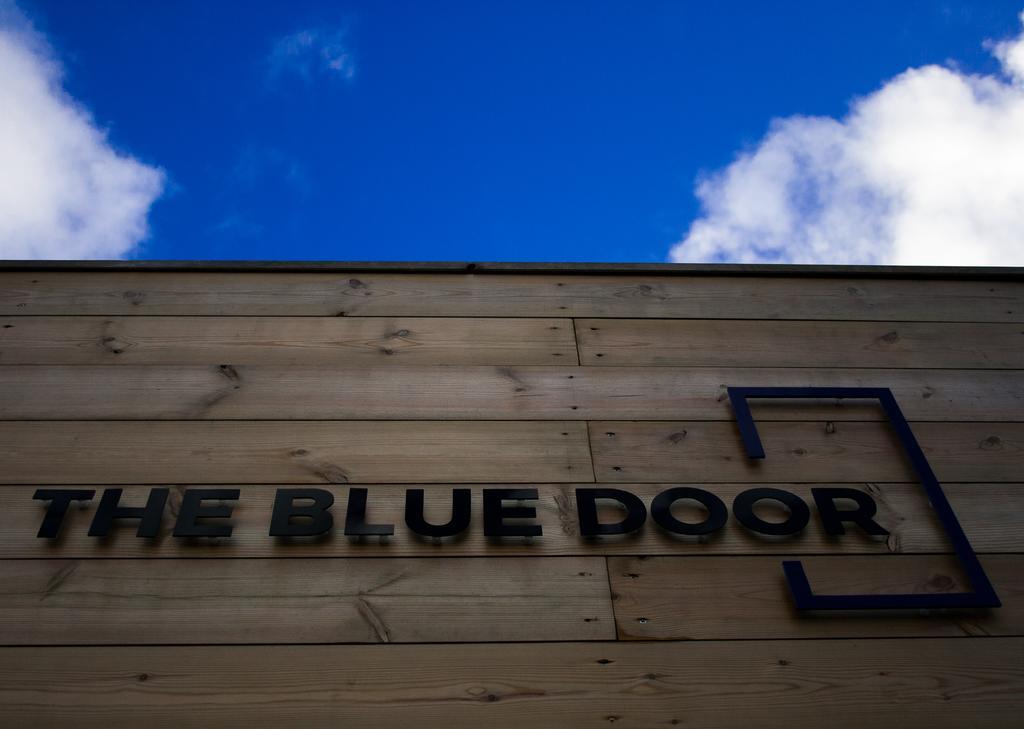 Bed and Breakfast The Blue Door New Quay Exterior foto